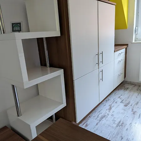 Apartment Bettyś - Monteur Und *